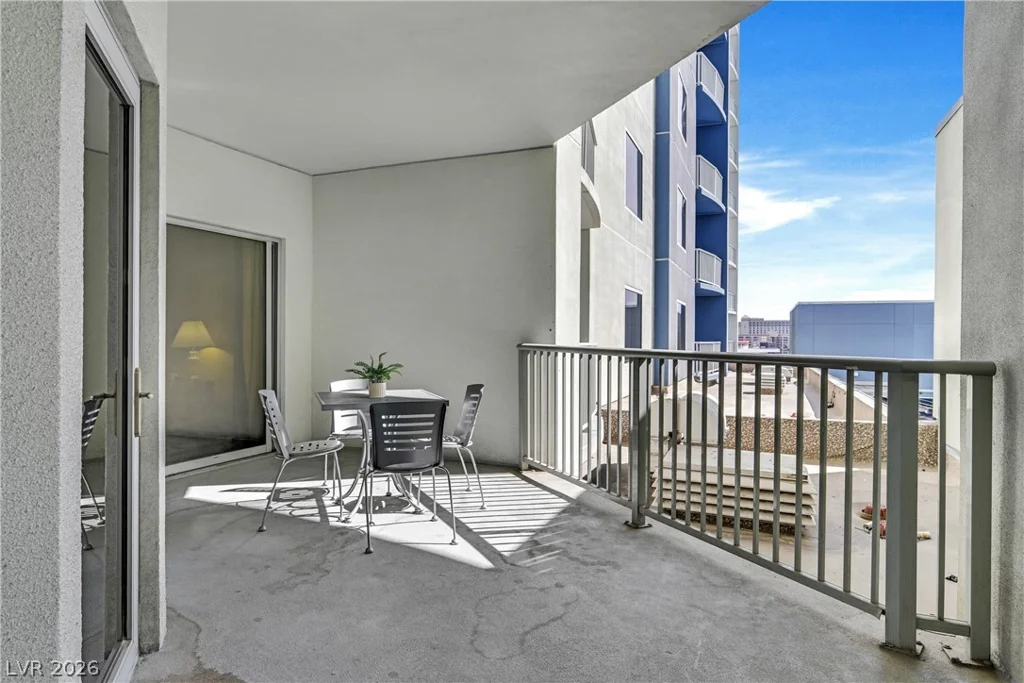 211 Flamingo, Las Vegas, NV 89169