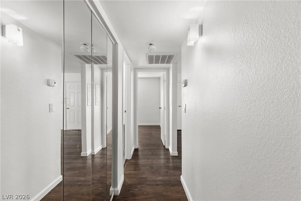 5191 Pioneer, Las Vegas, NV 89146