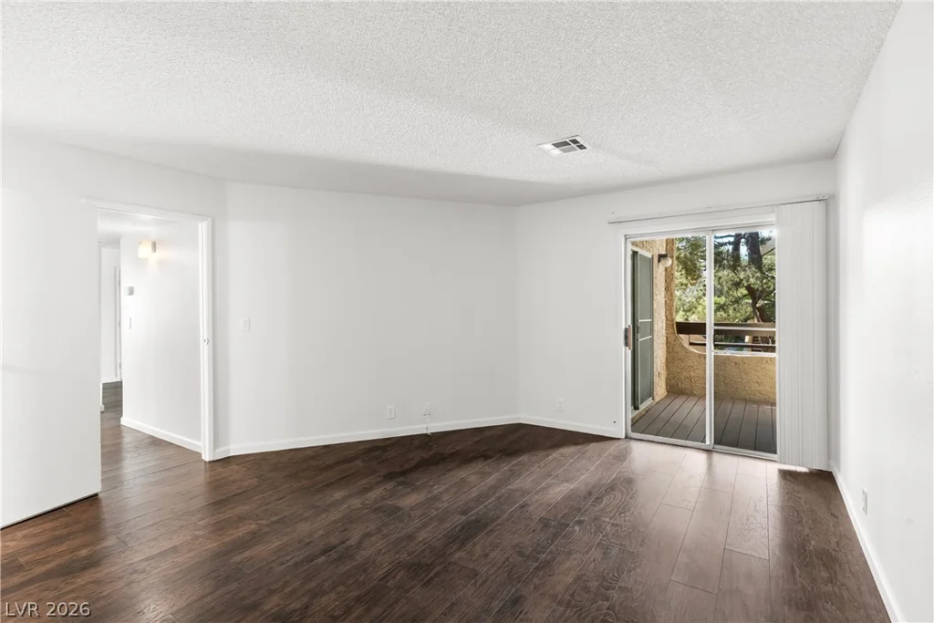 5191 Pioneer, Las Vegas, NV 89146