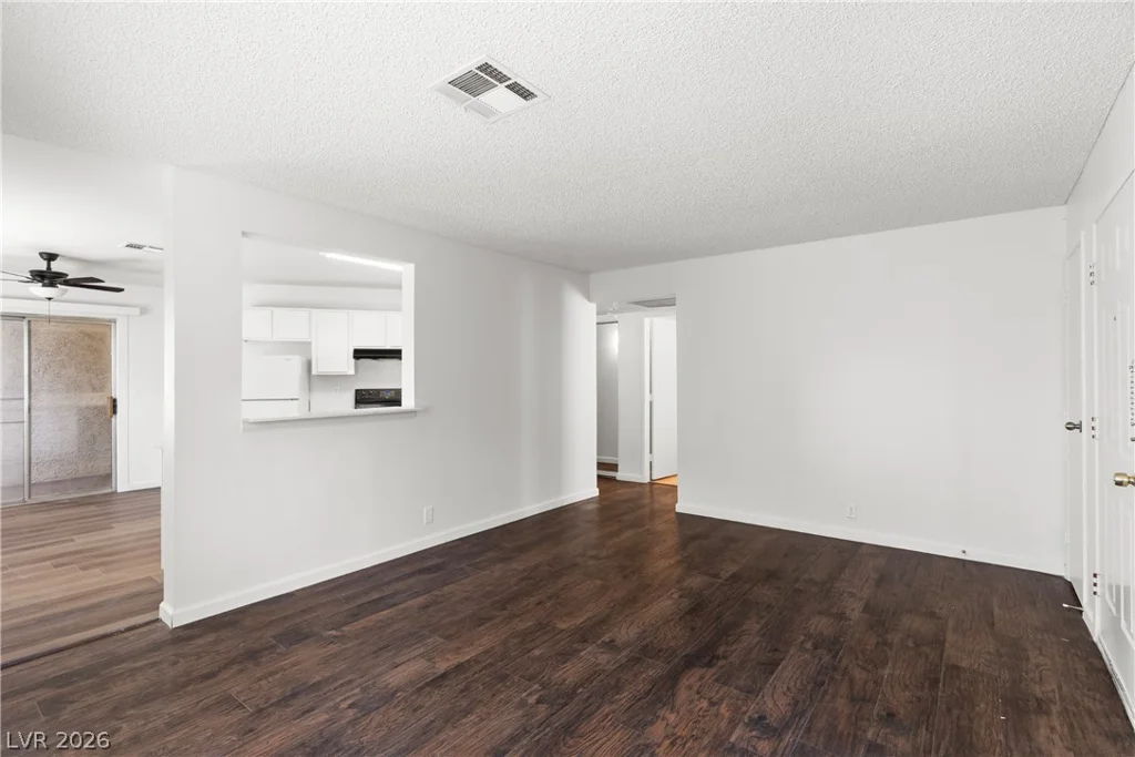 5191 Pioneer, Las Vegas, NV 89146