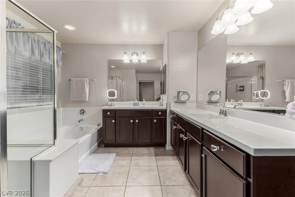 1160 Strada Cristallo, Henderson, NV 89011