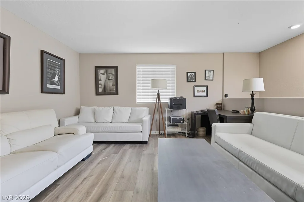 6955 Stone Cactus, North Las Vegas, NV 89086
