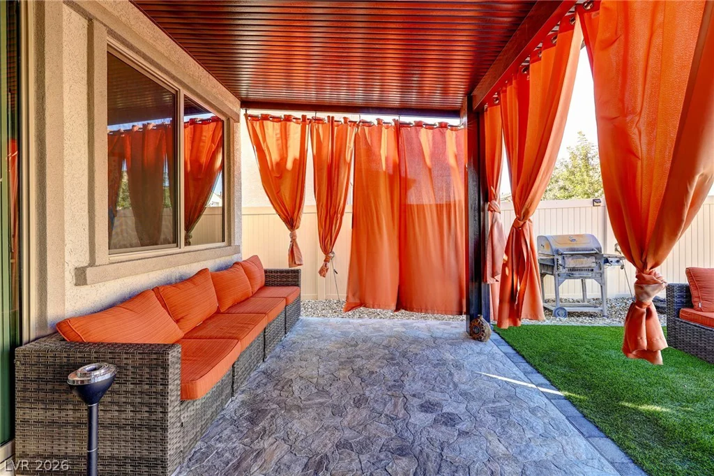 6955 Stone Cactus, North Las Vegas, NV 89086