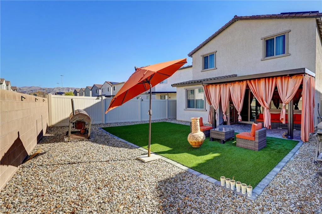 6955 Stone Cactus, North Las Vegas, NV 89086