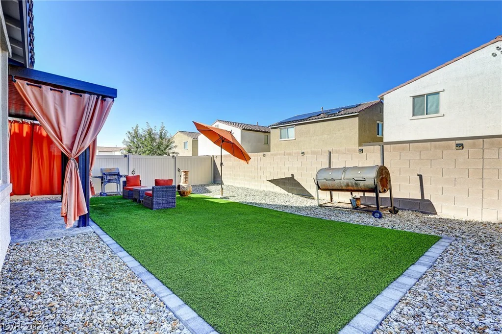 6955 Stone Cactus, North Las Vegas, NV 89086