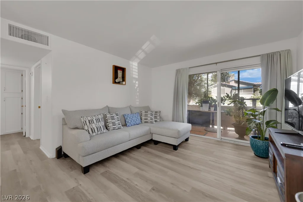 3425 Russell, Las Vegas, NV 89120