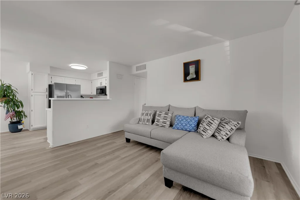3425 Russell, Las Vegas, NV 89120
