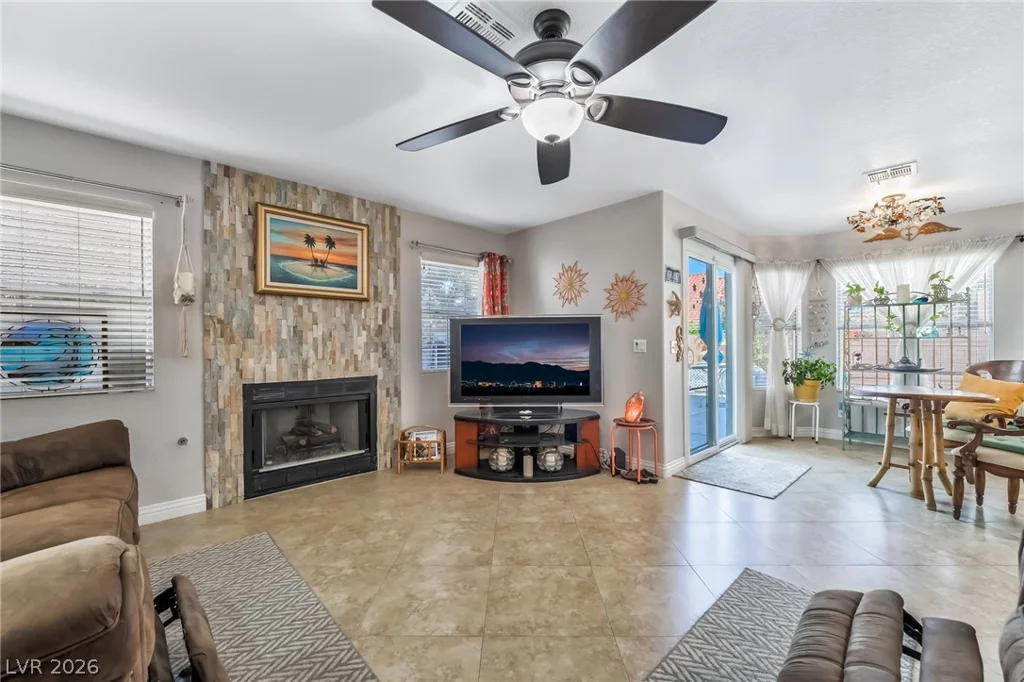 404 Crater, Henderson, NV 89014