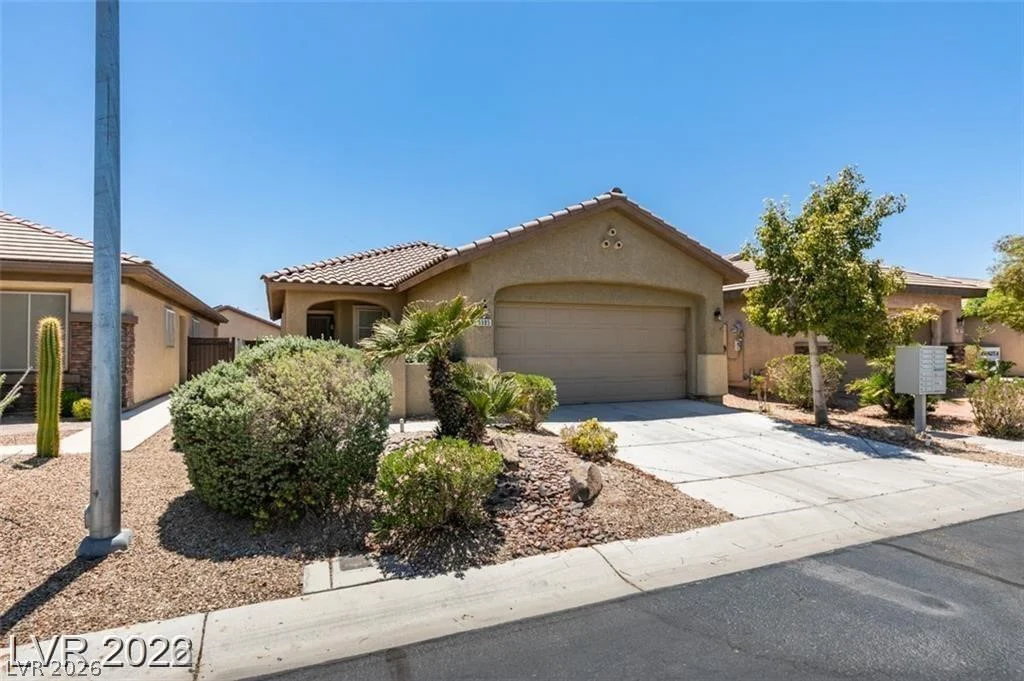 5985 Falconer, Las Vegas, NV 89122