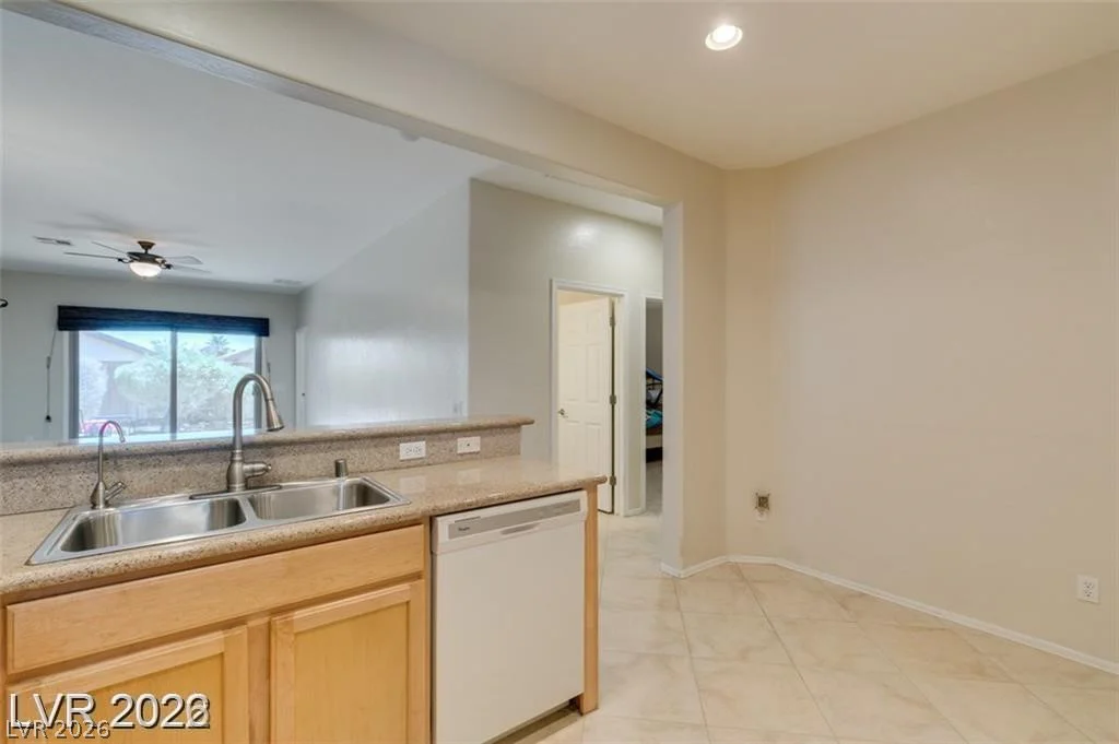 5985 Falconer, Las Vegas, NV 89122