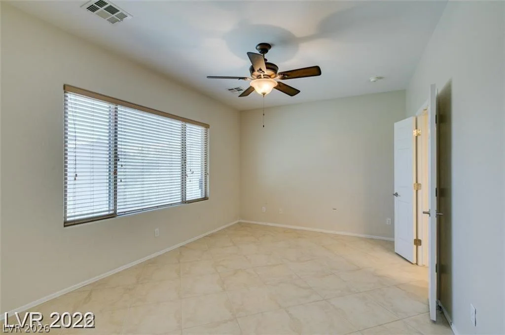 5985 Falconer, Las Vegas, NV 89122