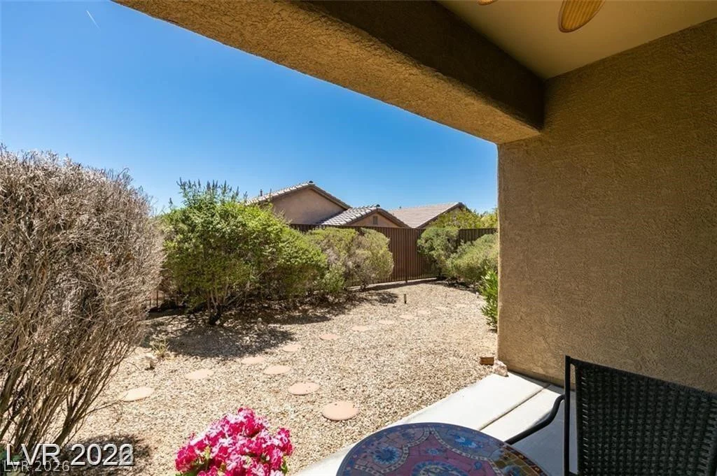 5985 Falconer, Las Vegas, NV 89122