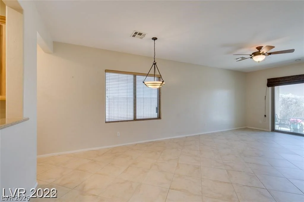 5985 Falconer, Las Vegas, NV 89122