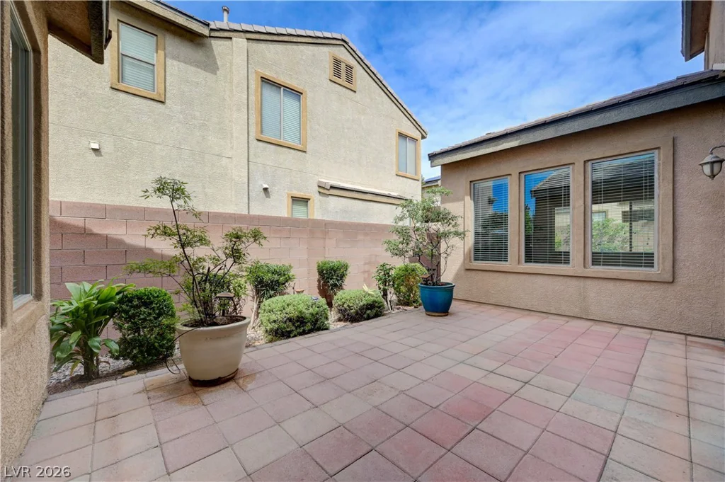 8232 Chimney Bluffs, North Las Vegas, NV 89085