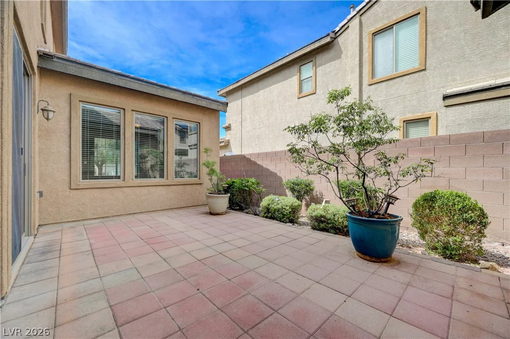 8232 Chimney Bluffs, North Las Vegas, NV 89085