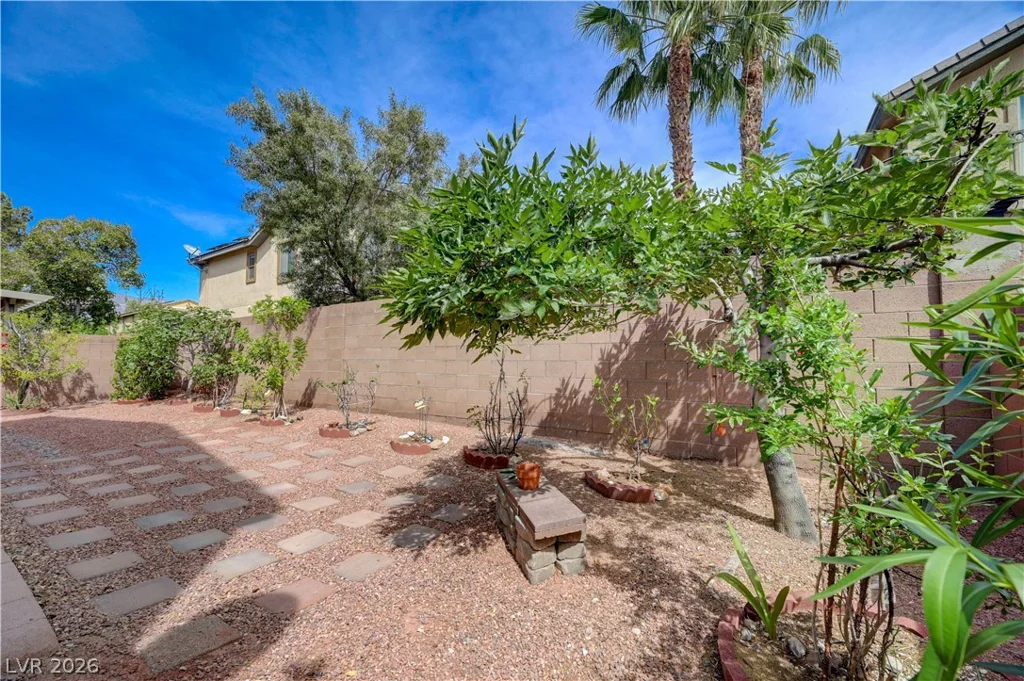 8232 Chimney Bluffs, North Las Vegas, NV 89085