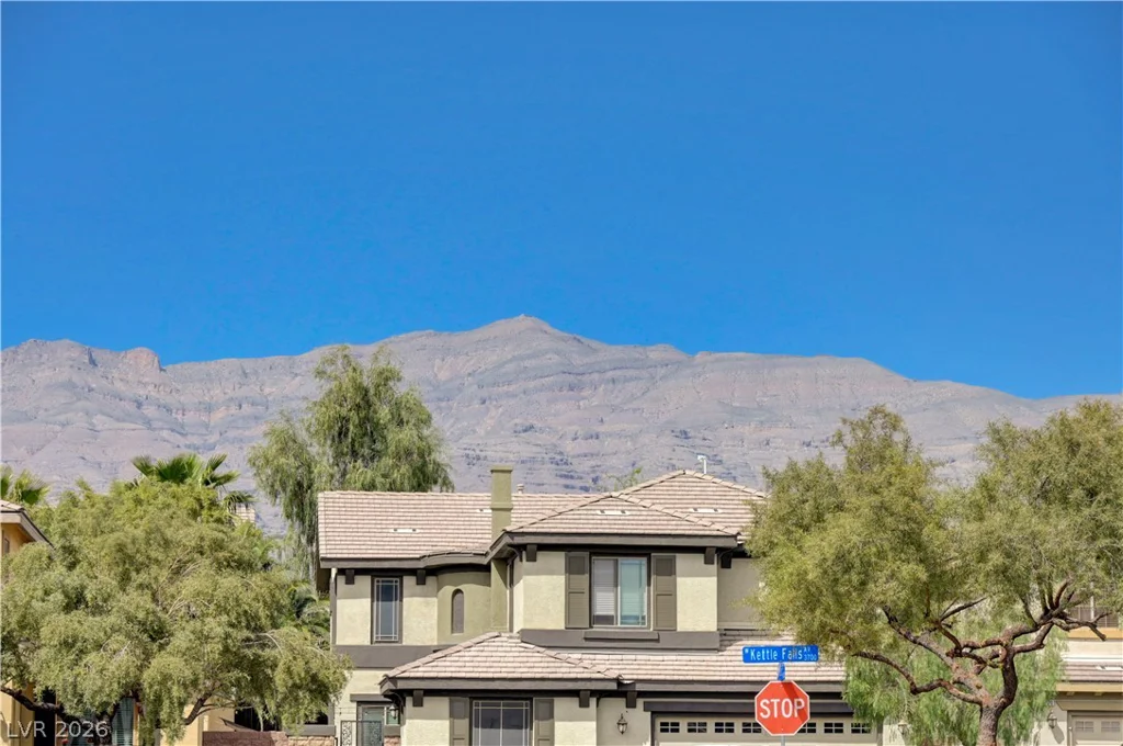 8232 Chimney Bluffs, North Las Vegas, NV 89085