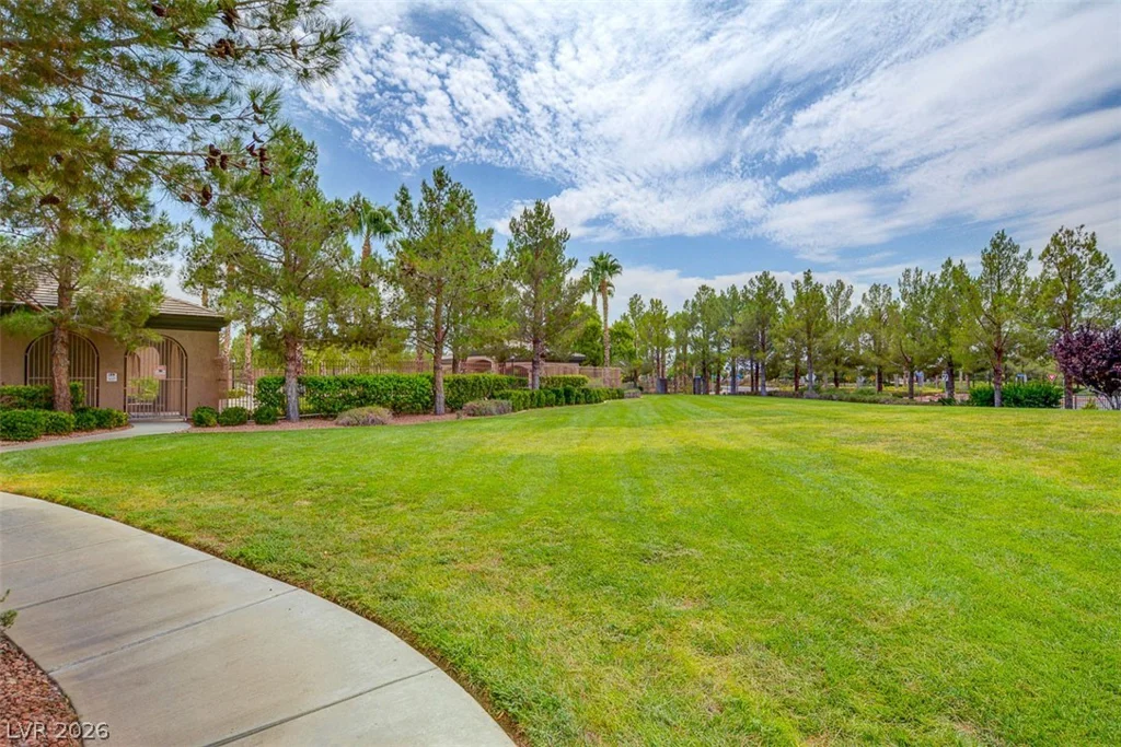 8232 Chimney Bluffs, North Las Vegas, NV 89085