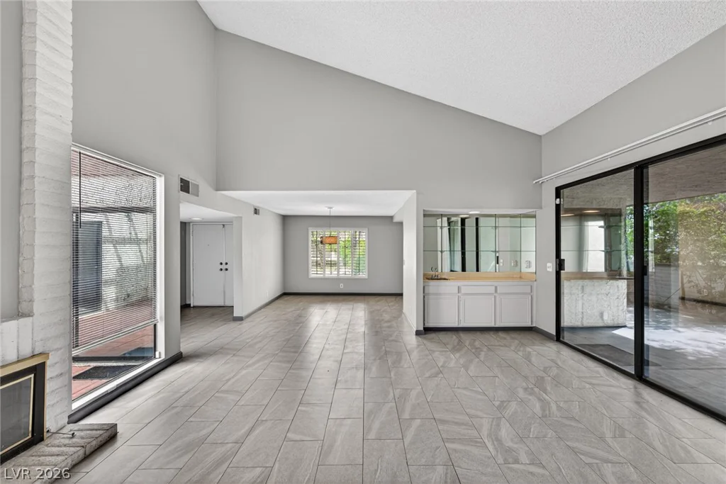 2795 San Martin, Las Vegas, NV 89121