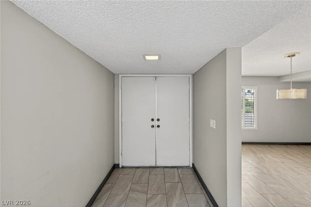2795 San Martin, Las Vegas, NV 89121