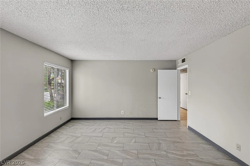 2795 San Martin, Las Vegas, NV 89121