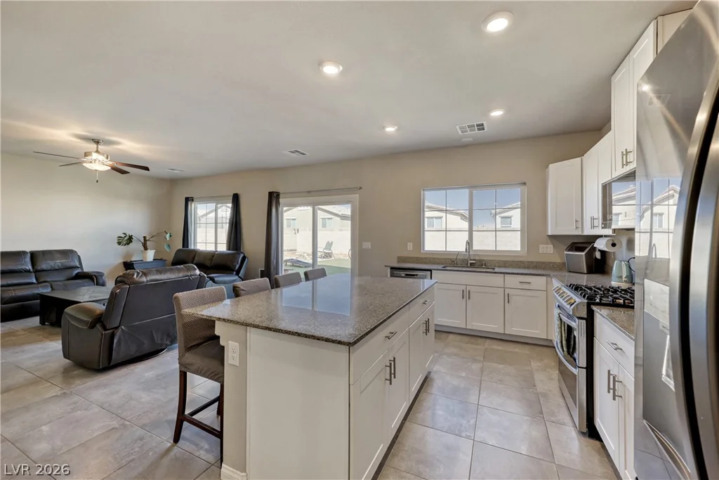 7908 Stone Forest, North Las Vegas, NV 89084