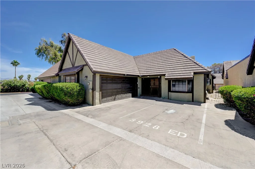 3928 Edgemoor, Las Vegas, NV 89121