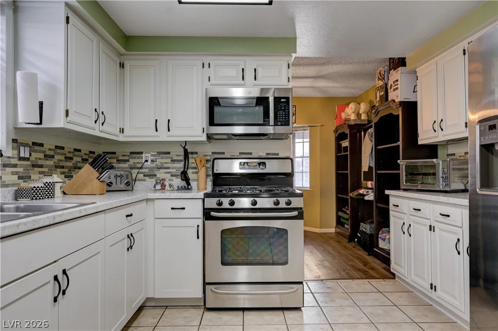 3928 Edgemoor, Las Vegas, NV 89121
