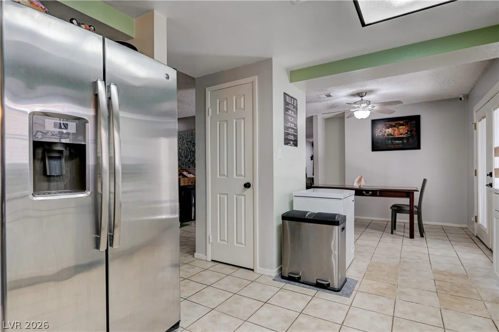 3928 Edgemoor, Las Vegas, NV 89121
