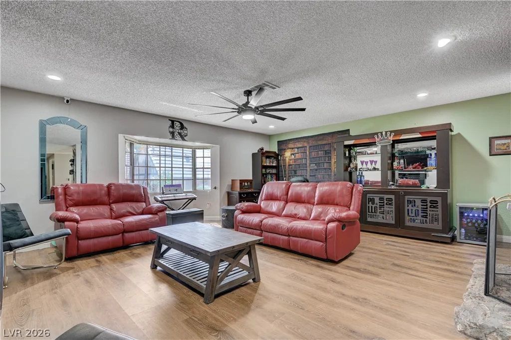 3928 Edgemoor, Las Vegas, NV 89121
