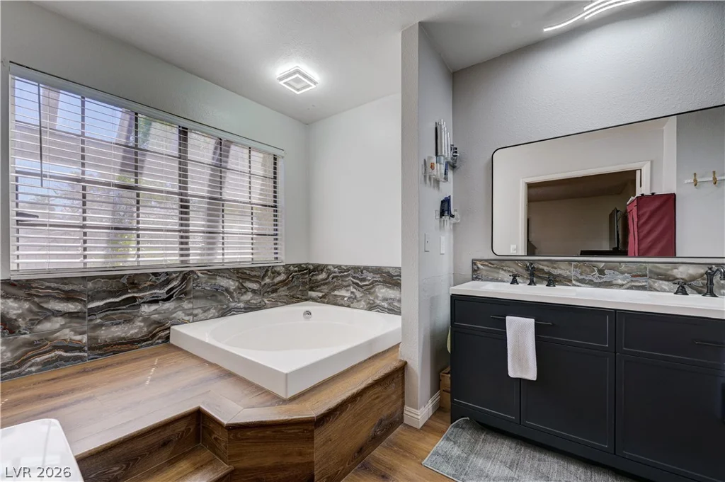 3928 Edgemoor, Las Vegas, NV 89121