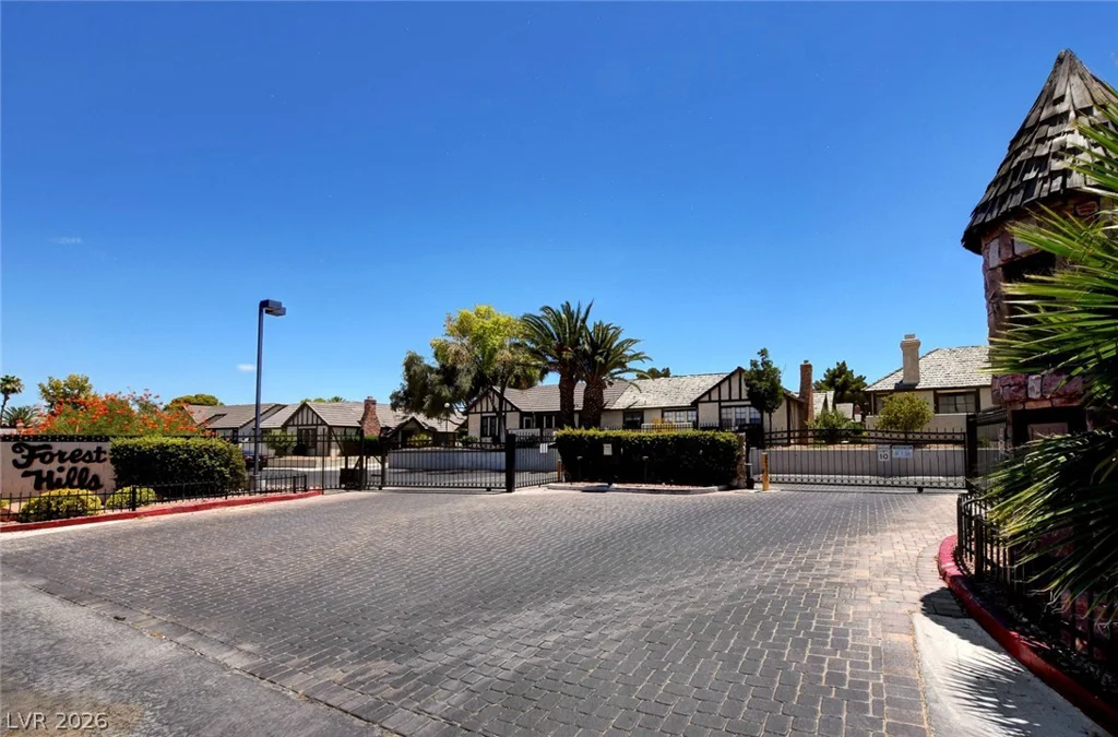 3928 Edgemoor, Las Vegas, NV 89121