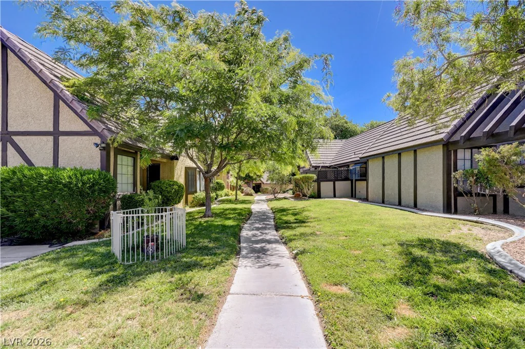 3928 Edgemoor, Las Vegas, NV 89121