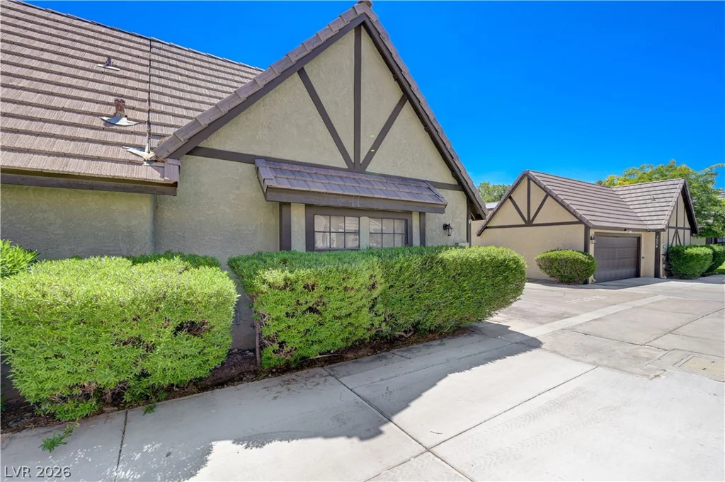 3928 Edgemoor, Las Vegas, NV 89121