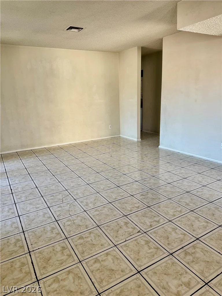 4878 Nara Vista, Las Vegas, NV 89103
