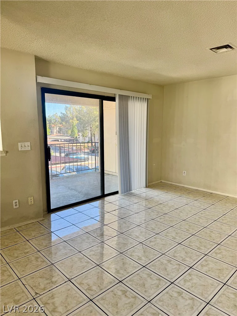4878 Nara Vista, Las Vegas, NV 89103