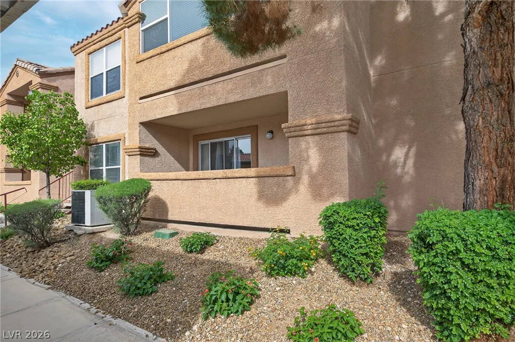 1150 Buffalo, Las Vegas, NV 89128