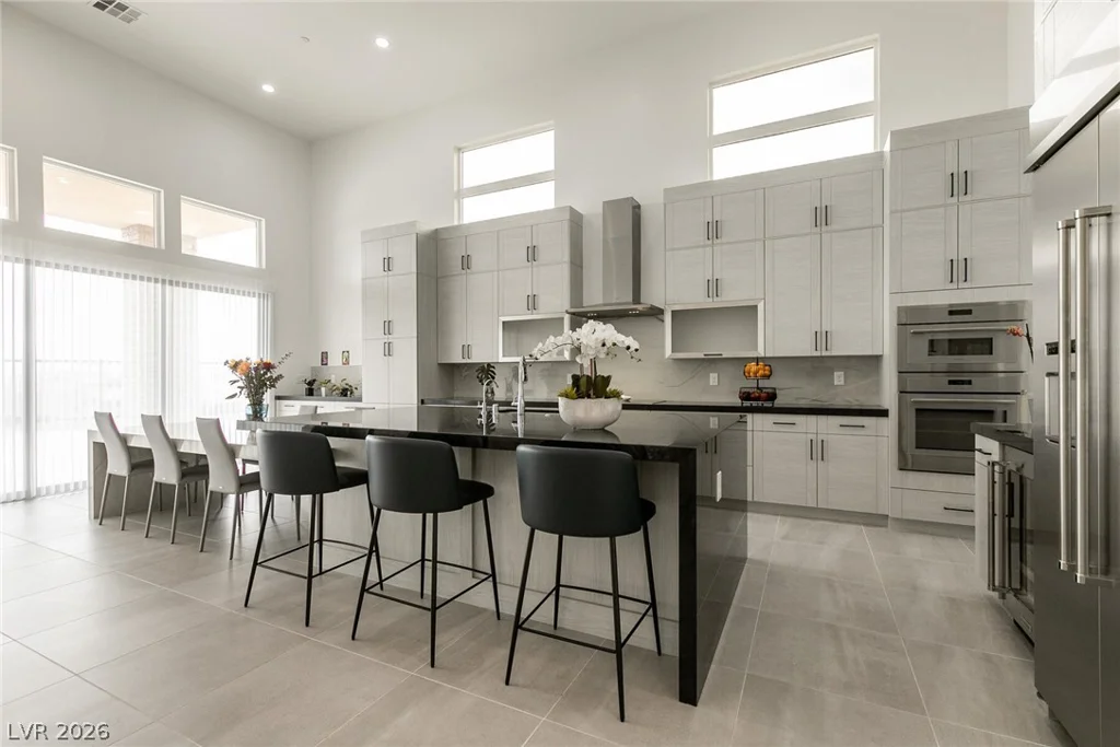 10807 White Clay, Las Vegas, NV 89135