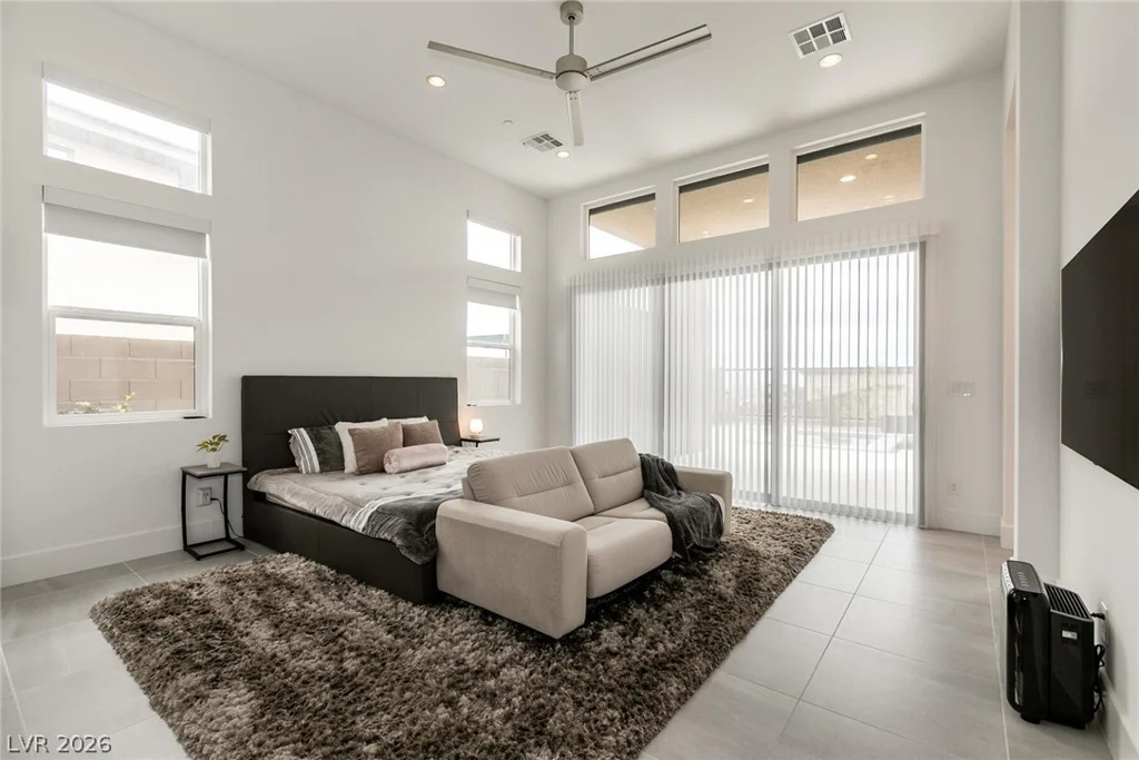 10807 White Clay, Las Vegas, NV 89135