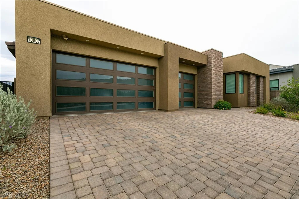 10807 White Clay, Las Vegas, NV 89135