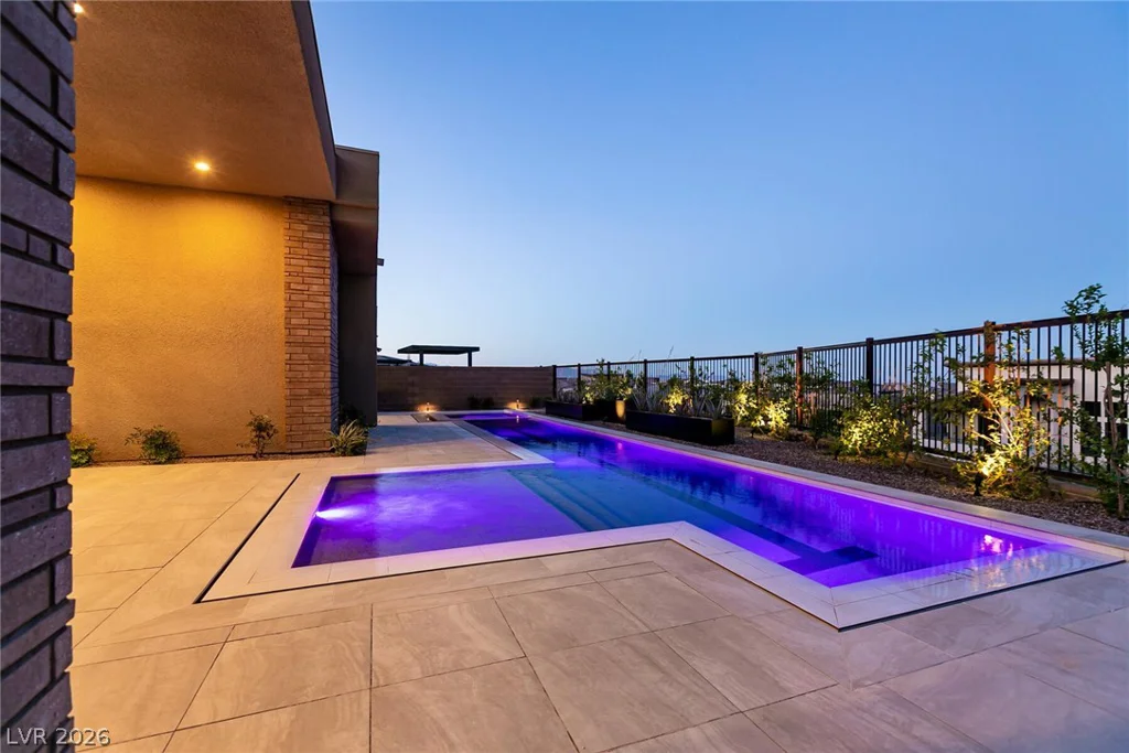 10807 White Clay, Las Vegas, NV 89135