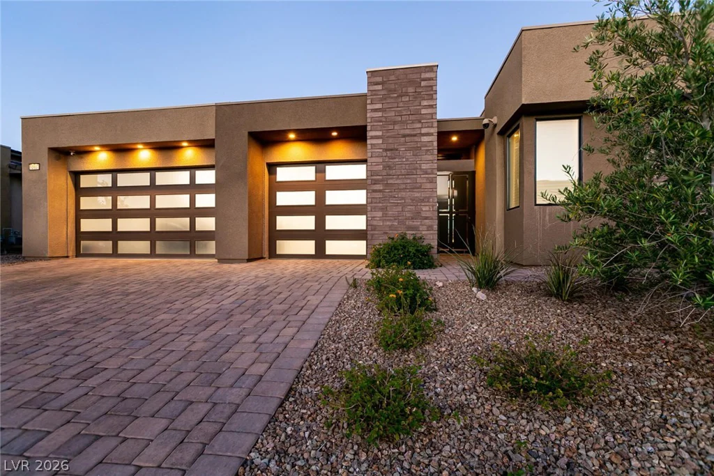 10807 White Clay, Las Vegas, NV 89135
