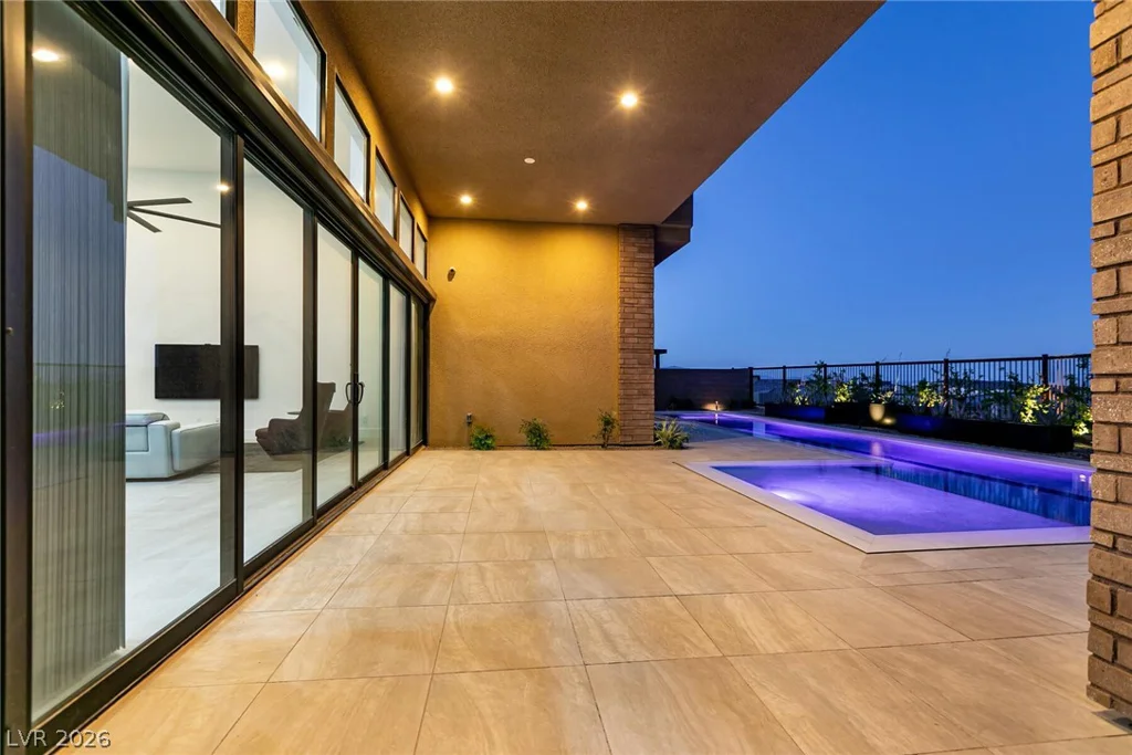 10807 White Clay, Las Vegas, NV 89135