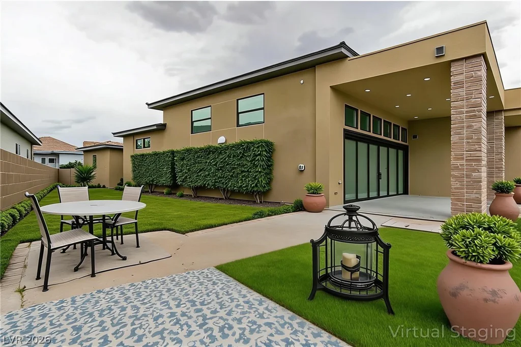 10807 White Clay, Las Vegas, NV 89135