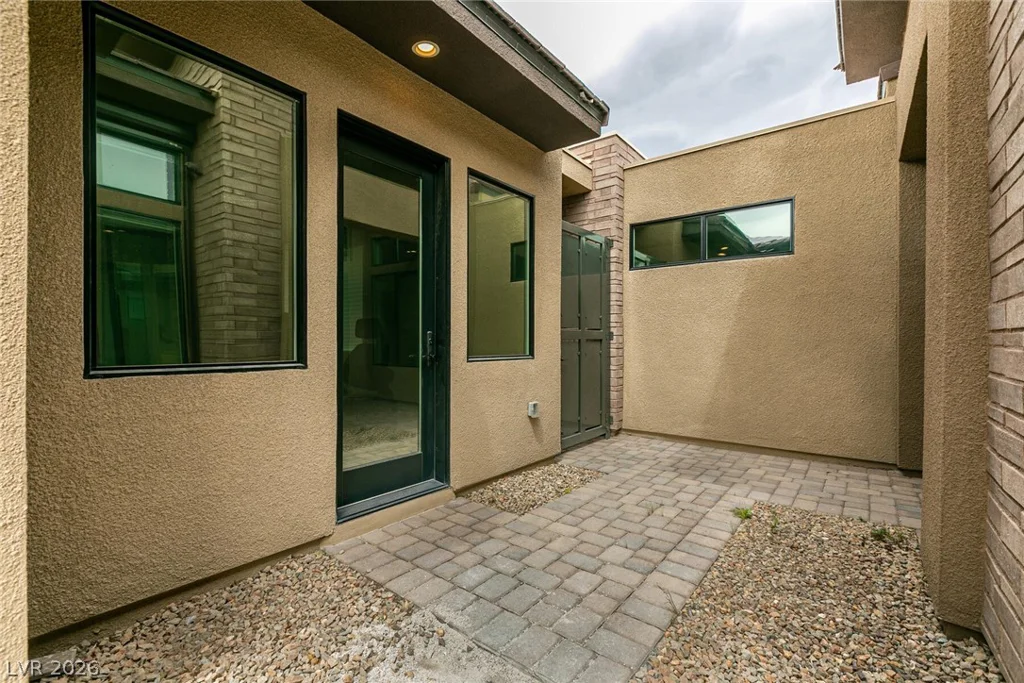 10807 White Clay, Las Vegas, NV 89135
