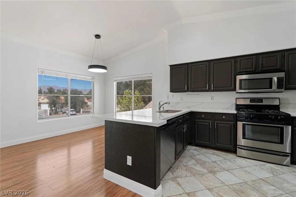 4941 Black Bear, Las Vegas, NV 89149
