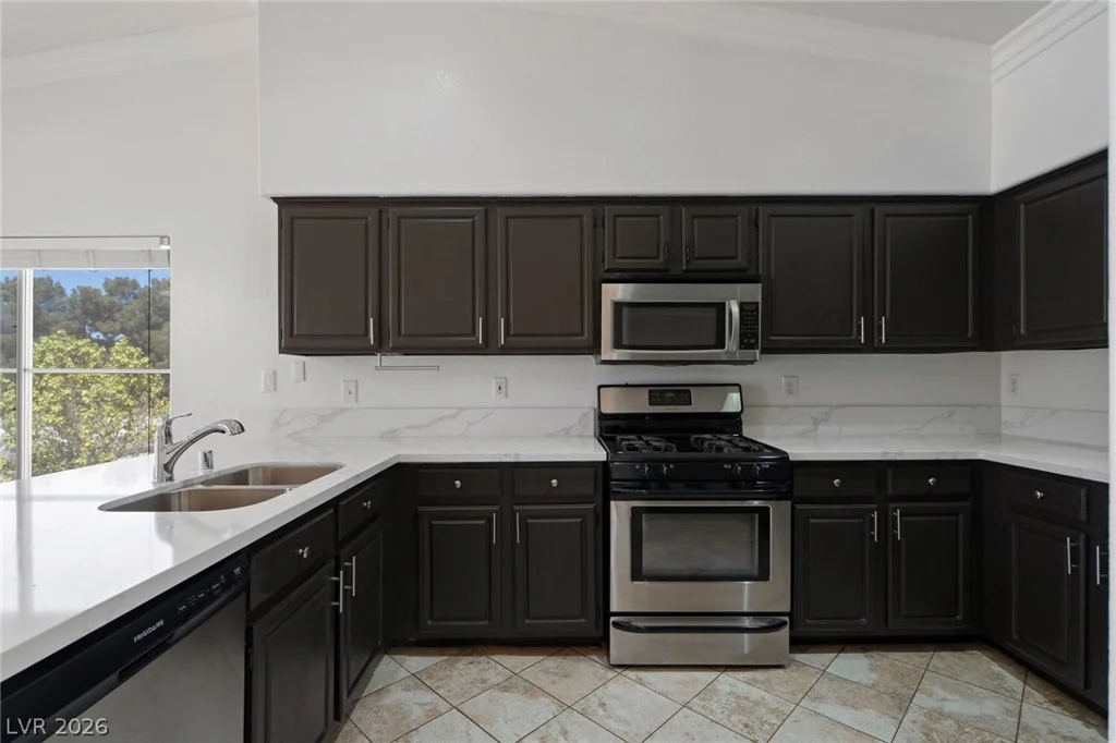 4941 Black Bear, Las Vegas, NV 89149