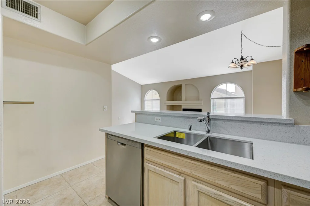 7950 Flamingo, Las Vegas, NV 89147