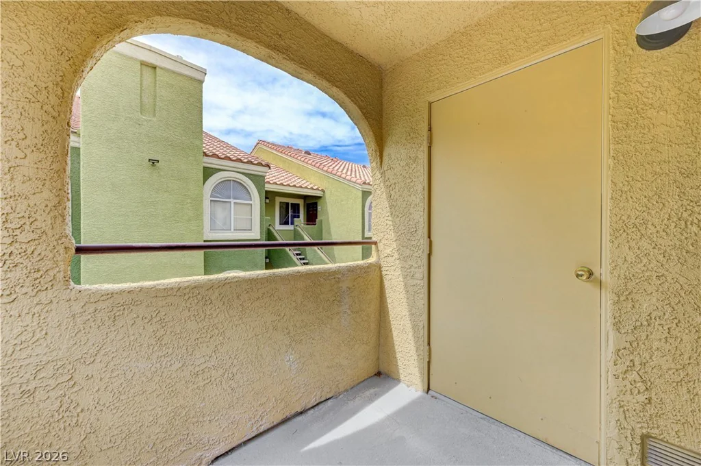 7950 Flamingo, Las Vegas, NV 89147