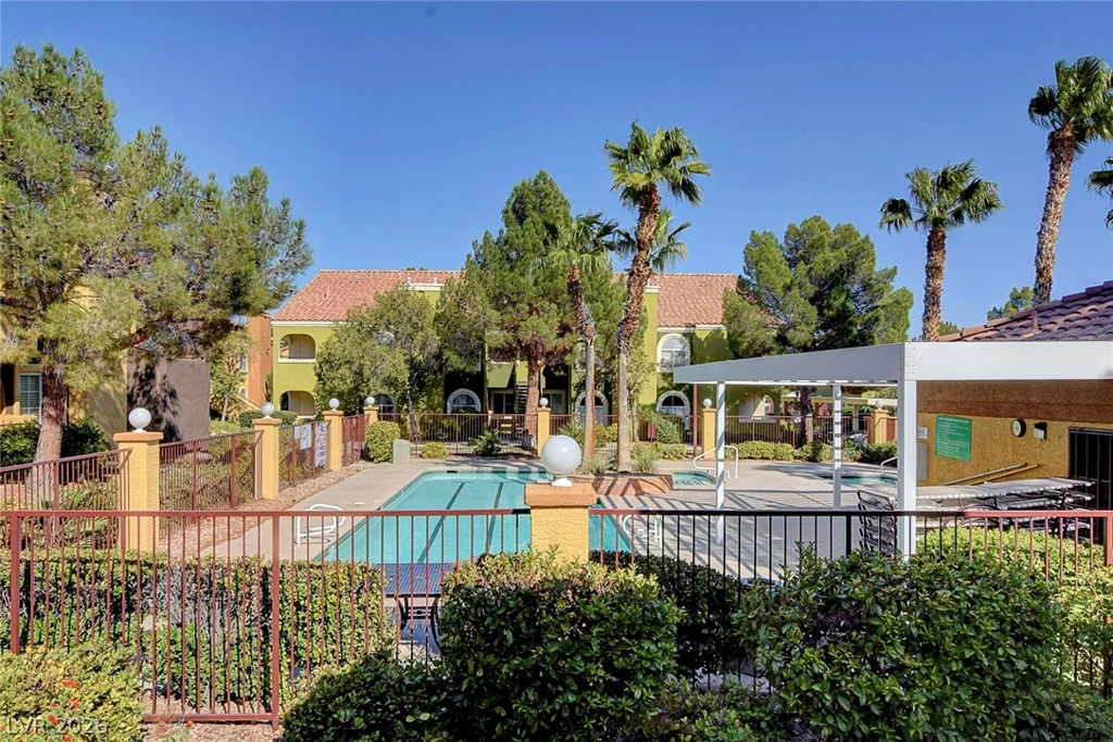 7950 Flamingo, Las Vegas, NV 89147